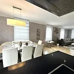 Lejlighed Mein Apartment, Garden, Terrasse, Klima, 6 Personen *